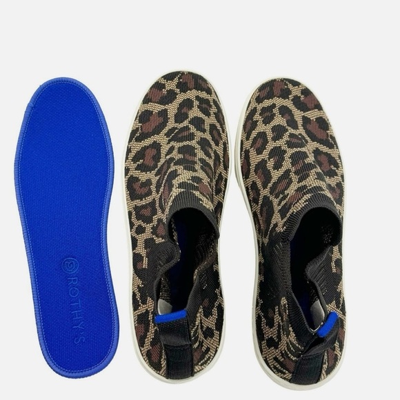 - Rothy’s Wildcat Chelsea ankle knitted boot - Picture 9 of 9